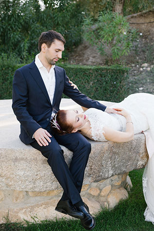 свадьба в испанском замке, жених и невеста