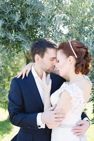 свадьба в испанском замке, жених и невеста