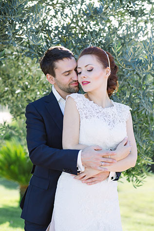 свадьба в испанском замке, жених и невеста