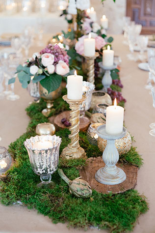 свадьба в испанском замке, декор праздничного ужина в золотых и бордовых цветах