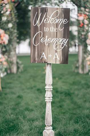 Свадьба Александра и Александры в итальянском стиле, приветственный указатель