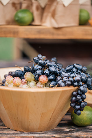 Свадьба Александра и Александры в итальянском стиле, фрукты