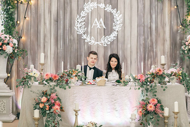 Свадьба Александра и Александры в итальянском стиле, стол молодожен