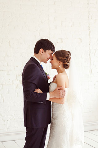 свадьба в пастельных тонах, жених и невеста