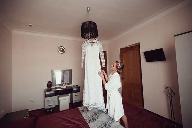 Персиковая свадьба в пастельных тонах, платье невесты