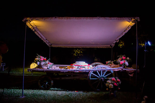 Свадьба в Пьемонте, свадебный торт на тележке