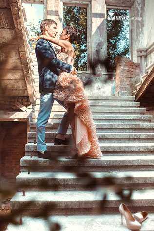 свадьба в разрушенной усадьбе, жених и невеста