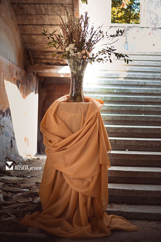 свадьба в разрушенной усадьбе, декор церемонии