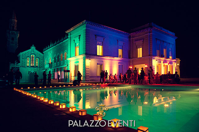 Зажигательная свадьба в стиле Великого Гэтсби, танцы у бассейна