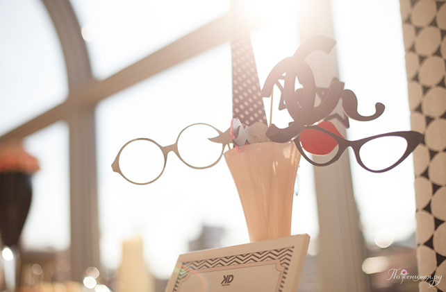 Свадьба в стиле Chanel, фотобутафория