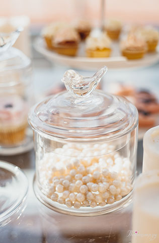 Свадьба в стиле Chanel, сладкий стол