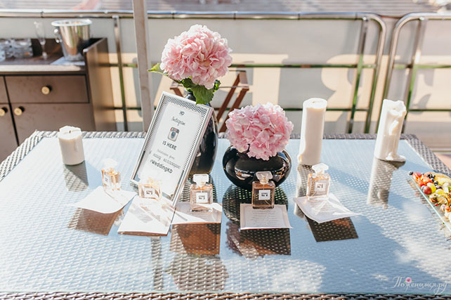 Свадьба в стиле Chanel, духи, флористика