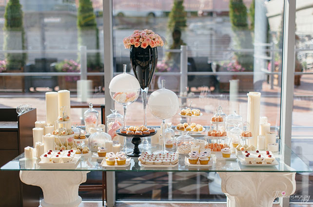 Свадьба в стиле Chanel, сладкий стол
