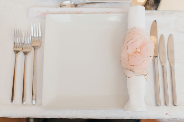 Свадьба в стиле Chanel, декор салфеток
