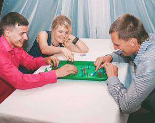 свадьба в стиле эко-рустик с бирюзовыми акцентами, развлечения для гостей