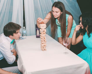 свадьба в стиле эко-рустик с бирюзовыми акцентами, развлечения для гостей