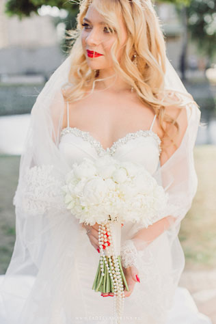 Свадьба в стиле Голливуд, невеста, букет невесты с жемчугом