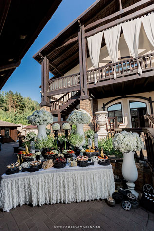 Свадьба в стиле Голливуд, сладкий стол, открытый ресторан