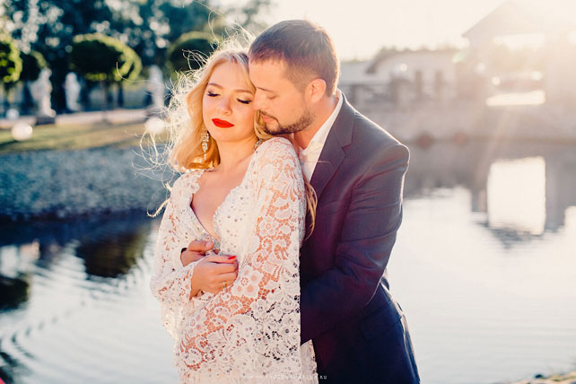 Свадьба в стиле Голливуд, жених и невеста