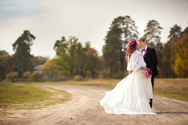 свадьба в стиле Оскар, свадебная фотосессия в поле
