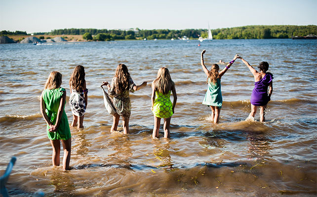 свадьба в стиле поп-арт, подружки невесты