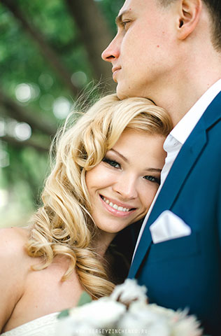 свадьба в стиле путешествия, жених и невеста