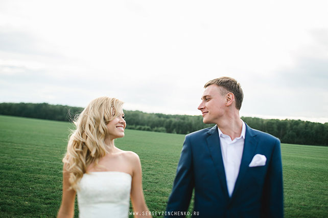 свадьба в стиле путешествия, жених и невеста