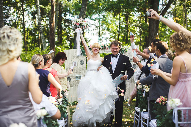 солнечная, свадебное конфети, лепестки роз 