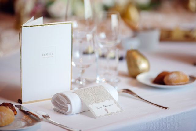 свадьба во французском стиле, рассадочные карточки