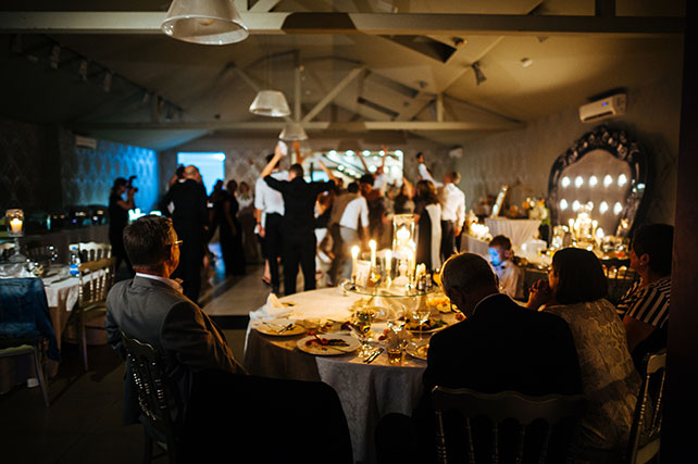 свадьба за 30 дней, рок и барокко, место торжества