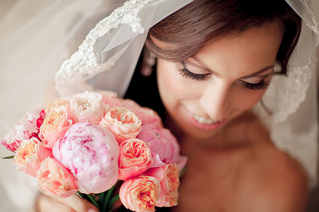 Свадьба по мотивам сказки «Золушка», невеста с букетом