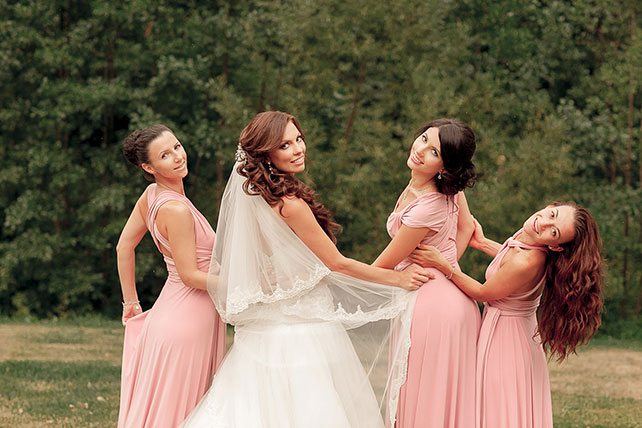 Свадьба по мотивам сказки «Золушка», невеста с подружками