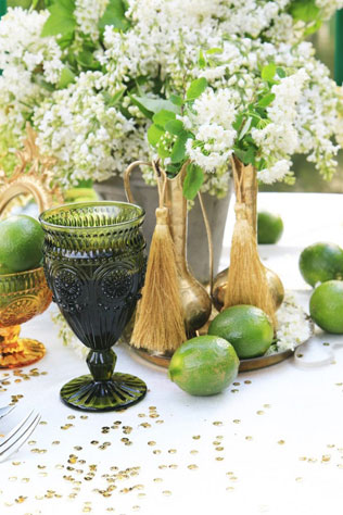 Свадебная прогулка на лодке, образ невесты