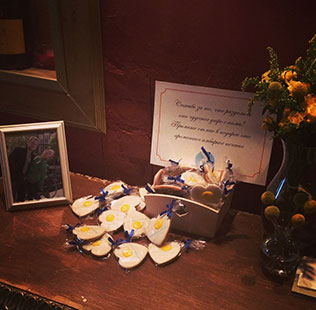 Свадебный завтрак, бонбоньерки