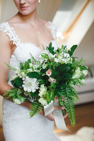 Таинственный лес, букет невесты