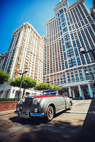 Телевизионная свадьба, свадебный автомобиль