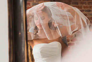 трогательная свадьба, образ невесты