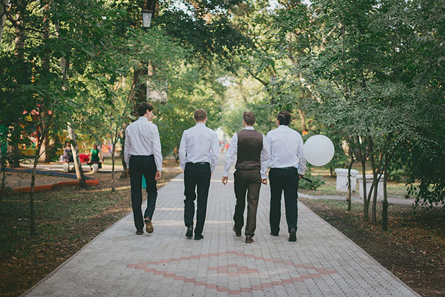 твидовая свадьба, жених с друзьями