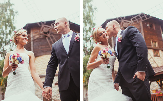 молодожёны на фоне мельницы