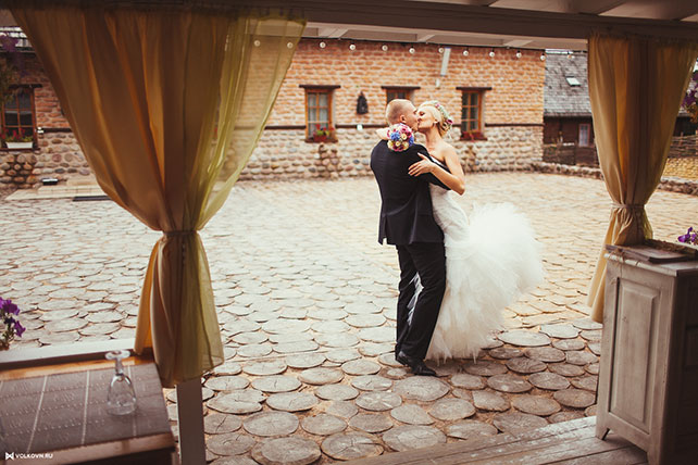 Юля и Сергей: свадьба в стиле гламурный рустик