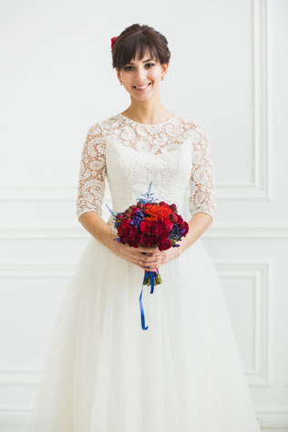 Уютная цветочная свадьба, образ невесты