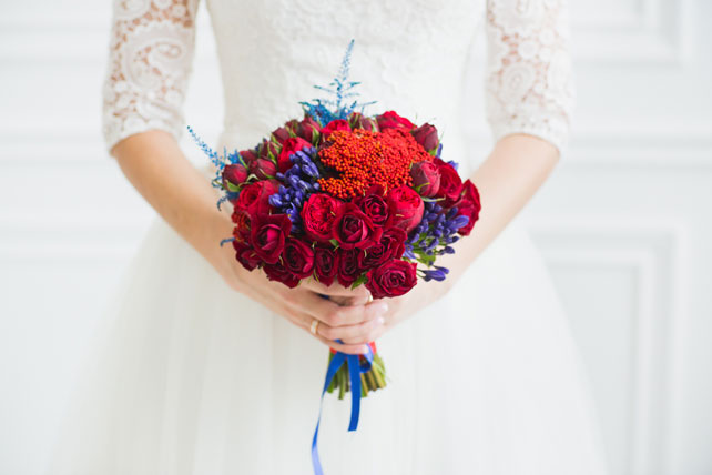 Уютная цветочная свадьба, букет невесты