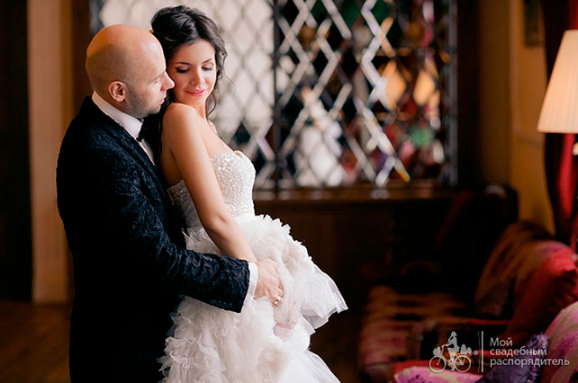 свадьба в стиле Коко Шанель, жених и невеста