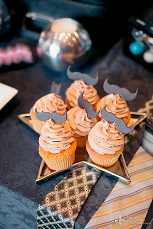 свадьба в стиле Коко Шанель, декор банкетного зала