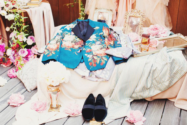 Ужин после венчания в стиле Dolce&Gabbana, костюм жениха