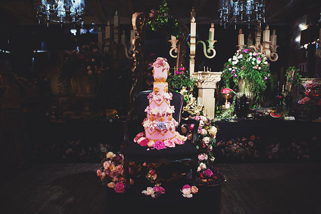 Ужин после венчания в стиле Dolce&Gabbana, свадебный торт