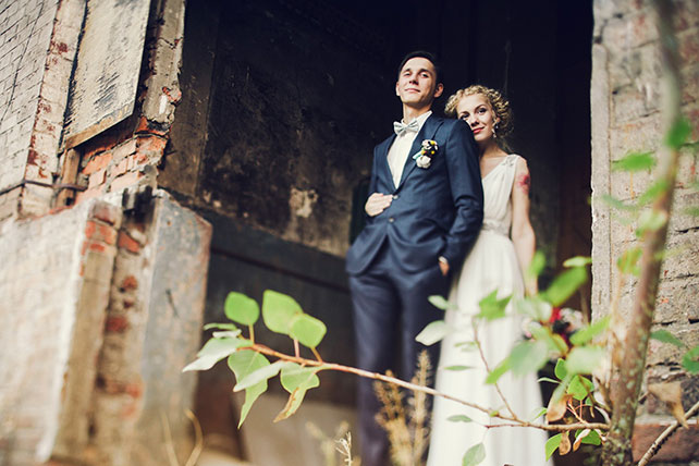 Винтажная свадьба в стиле путешествия, жених и невеста