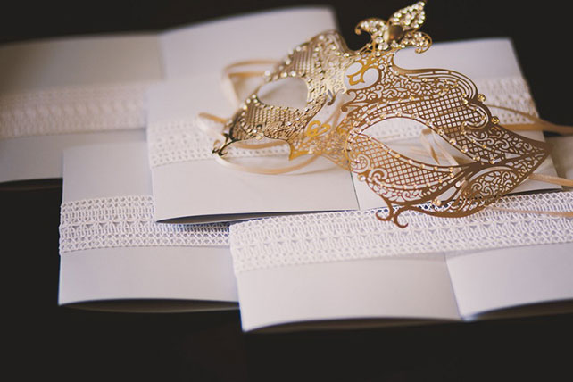 Винтажная свадьба Максима и Вики, золотая маска