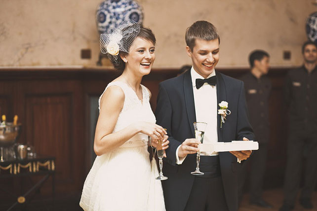 Винтажная свадьба Максима и Вики, жених и невеста принимают поздравления