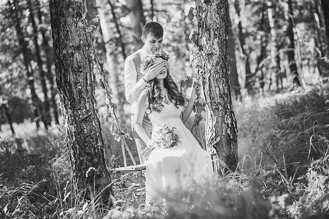 волшебная свадьба среди папоротников, жених и невеста